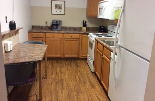 Dunnstown Apartment | Blue Roof Inn 2 Bedroom apartment
