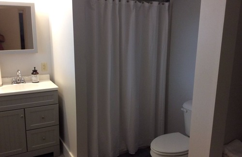 Dunnstown Apartment | Blue Roof Inn 2 Bedroom apartment