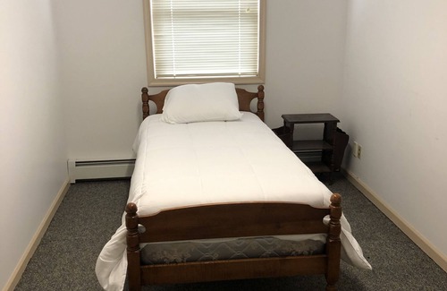 Dunnstown Apartment | Blue Roof Inn 2 Bedroom apartment