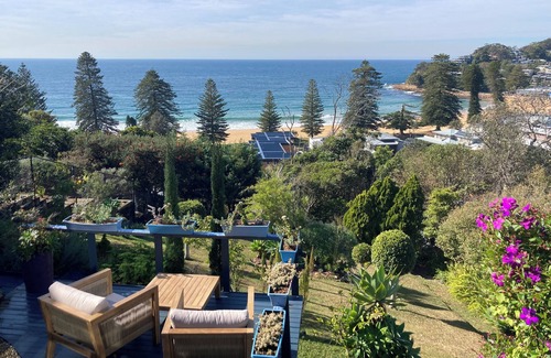 Avoca Beach Villa | Blue Seas Villa, Sth Avoca Magnificent Beach & Ocean Views