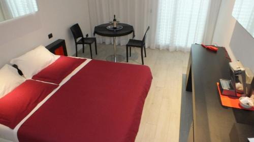 Pisa Hotel | Blue Shades Hotel