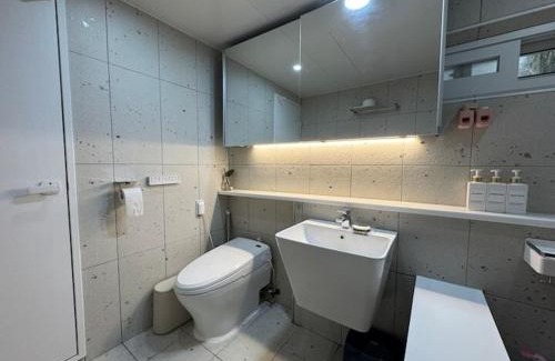 Busan House | Blue, Songdo