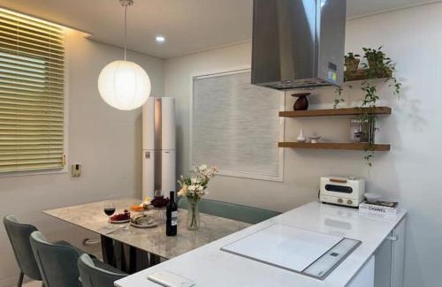 Busan House | Blue, Songdo