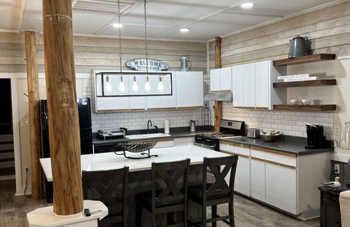 Littleton House | Blue Tranquility at Lake Gaston