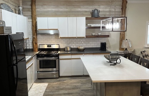 Littleton House | Blue Tranquility at Lake Gaston