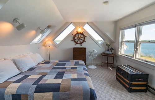 Cushing House | 'Blue View' - Ocean Front - Incredible 10 Acres - 2 Living Spaces