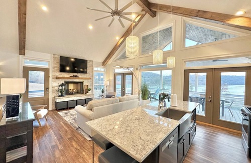 Cedar Bluff House | "Blue w/a View"" Luxury home w/pool, fire pit, private hot tub, kayaks & more!