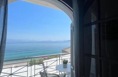 Kiato Apartment | Blue Wave Apartment