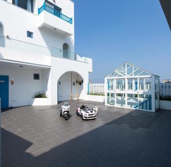 Wujie House | Blue White