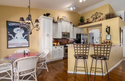 The Bluffs House | Blue Wolff Resort - 3 br/d ba private pool, spa near dining, hiking, golf!