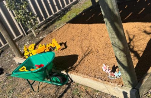 Moyhu House | Blue Wren Cottage