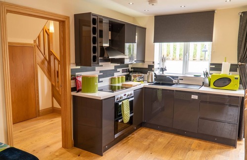 Newton in Furness Cottage | Bluebell Cottage - Two bedroom property with hot tub, close to the beach.