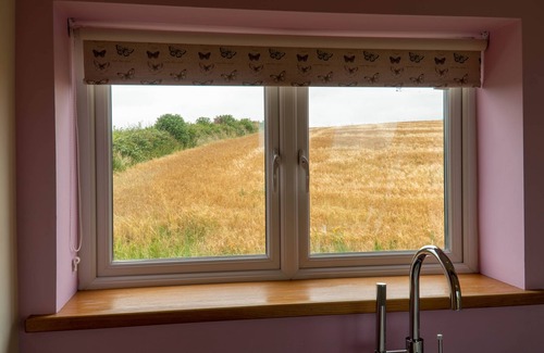 Newton in Furness Cottage | Bluebell Cottage - Two bedroom property with hot tub, close to the beach.