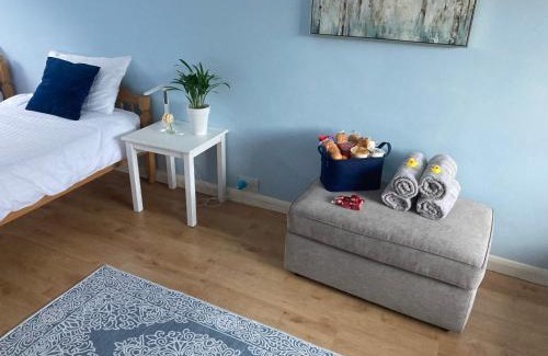 Bray on Thames House | Bluebelle