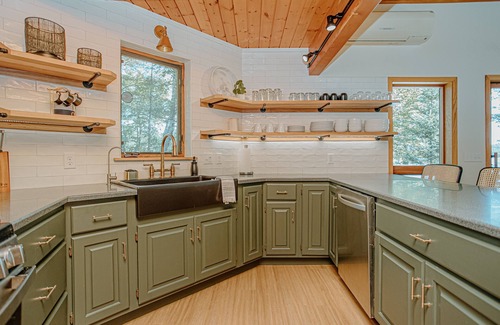 Dryden House | Blueberry Point – A Four-Season Lakeside Retreat in Central Maine