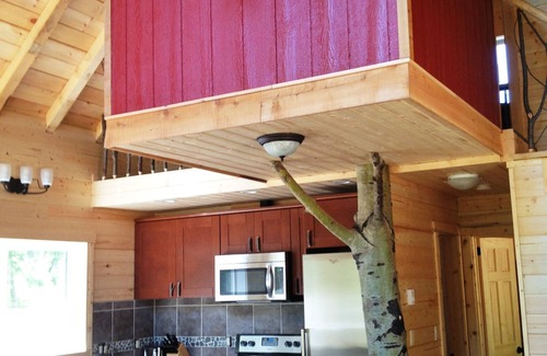 Salmon Arm Ski Chalet | Bluebird Chalet- Chalet One