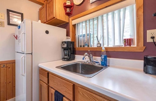 Briggsville Cabin | Bluegill Bungalow-9 Miles To Dells, Pet Friendly
