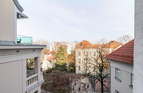 Thurygrund Apartment | Blueground | Alsergrund, w/d, nr Freud