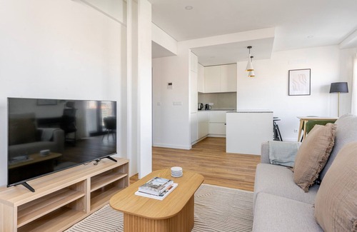 Casal da Ladeira Apartment | Blueground | Alvalade, balcony, nr Campo Grande