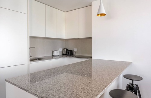 Casal da Ladeira Apartment | Blueground | Alvalade, balcony, nr Campo Grande