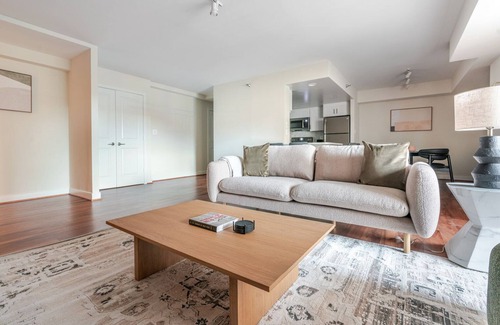 Ballston Apartment | Blueground | Ballston, fitness center, nr Arlington Cemetery