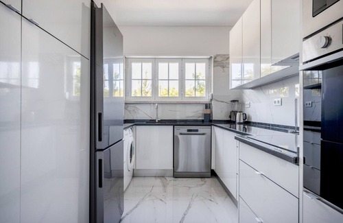 Sao Domingos de Benfica Apartment | Blueground | Benfica, fully furnished & equipped