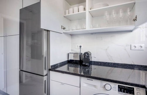 Sao Domingos de Benfica Apartment | Blueground | Benfica, fully furnished & equipped