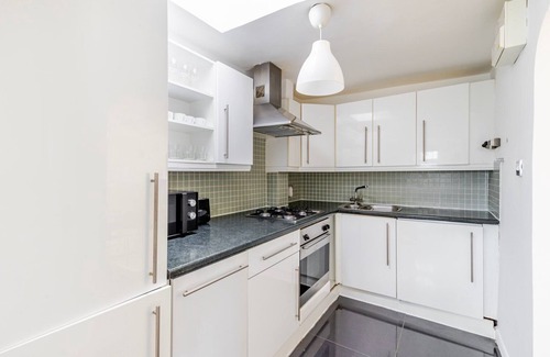 Earl's Court Apartment | Blueground | Earl's Court, view, nr Earl's Court