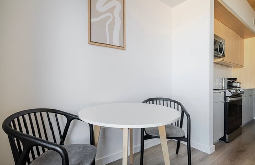 East Somerville Apartment | Blueground | East Somerville, rooftop, nr Prospect Park