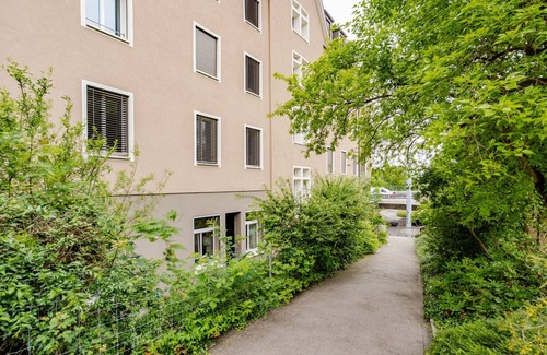 Hoengg Apartment | Blueground | Höngg, washer, nr Uetliberg