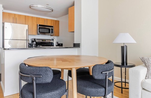 Hunters Point Apartment | Blueground | Long Island City, rooftop, nr Gantry Plaza
