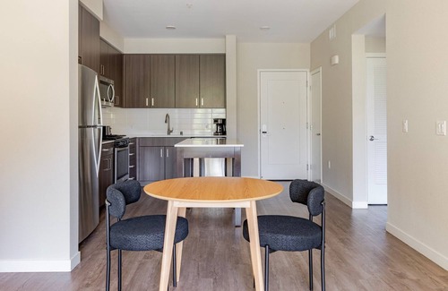 Santa Clara Apartment | Blueground | Santa Clara, pool, nr Central Park