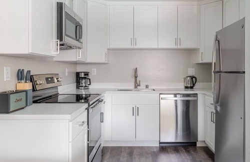 Sunnyvale West Apartment | Blueground | Sunnyvale West, washer, nr Park