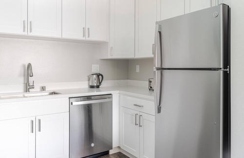 Sunnyvale West Apartment | Blueground | Sunnyvale West, washer, nr Park