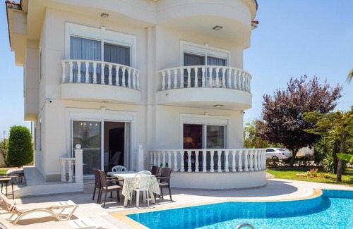 Kadriye Villa | BlueHomes Villas Y