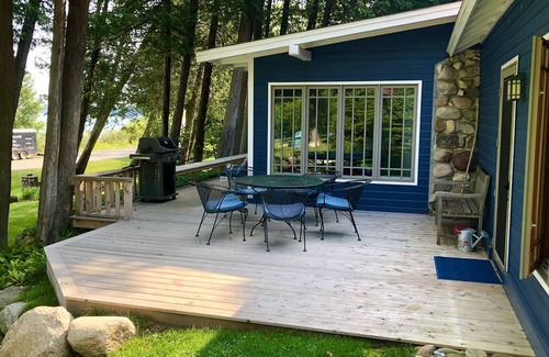 Charlevoix House | Bluewater Cottage on Lake Michigan !