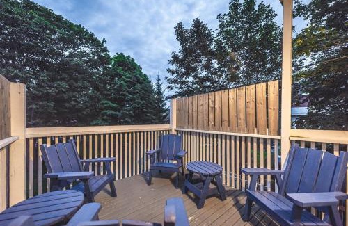 Quidi Vidi House | Blvd House Quidi Vidi Lake Parking