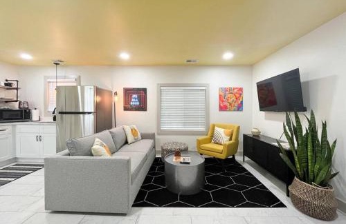 Donelson Apartment | BNA Bungalow