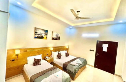 Gulshan-E-Jamal Bed & Breakfast | BNB Royal Galaxy Hotel