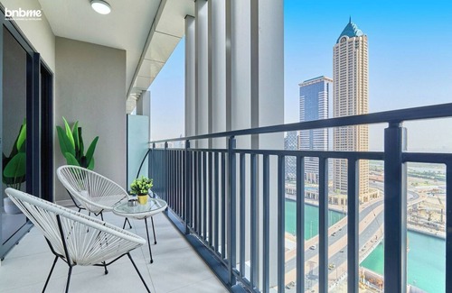 Downtown Dubai Apartment | bnbme | Luxury Stay in Business Bay near Dubai Mall
