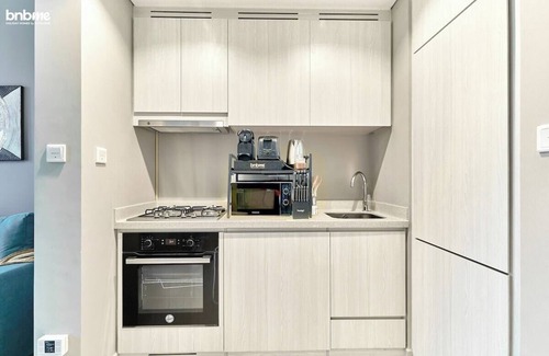 Downtown Dubai Apartment | bnbme | Stylish High-floor Apt | 10 Min to Burj Khalifa