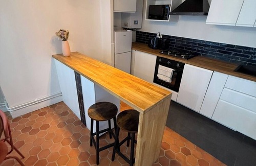 Quartier de la Roquette Apartment | BnBNook - Charming 1BR near Place de la Bastille and Le Marais