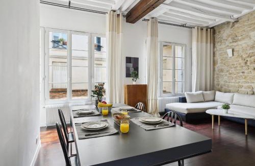 Saint-Germain-des-Pres Apartment | BnBNova - 2BR - Saint Germain & Buci