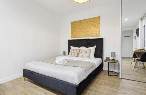 Paris City Center Apartment | BnBNova - Louvre & Tuileries Gardens