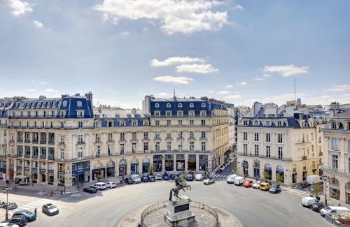 2nd Arrondissement Apartment | BnBNova - Palais Royal & Montorgueil Studio