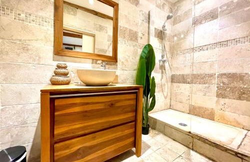 Griffon - Royale Apartment | BnGo I Luxe & Confort I Lyon centre, 4 personnes, toilette séparé, Place des terreaux
