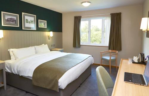 Oldham Hotel | Boat & Horses Inn