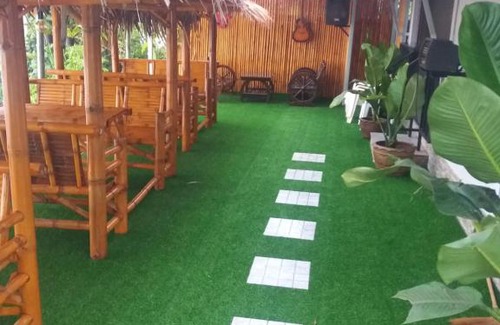 Ban Pa Yang House | Boat house marina restaraunt and homestay