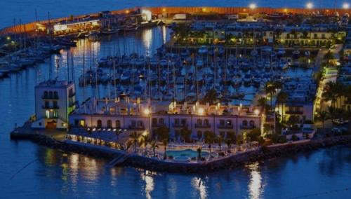 Lomo Quiebre Boat Rental | Boat in Puerto de Mogán