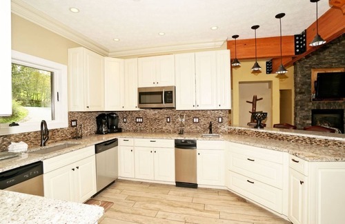 Swanton House | Boat Ski Fish Golf heated indoor pool hot tub Enhancd cleaning cancellatn policy